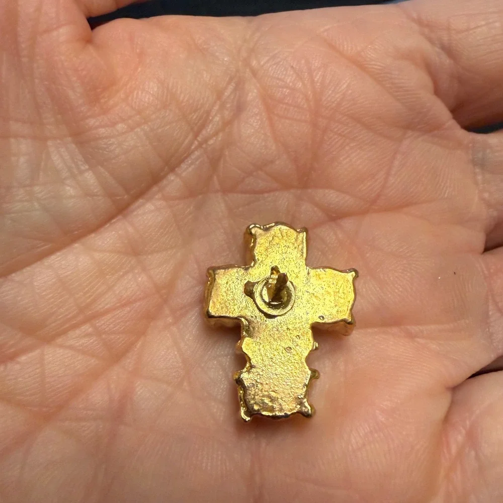 Vintage Gold Tone‎ Multicolor Rhinestone Cross Lapel Pin Religious Faith Jewelry
